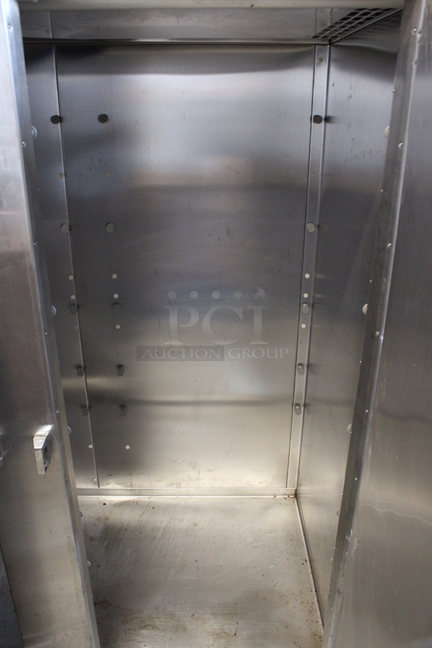 Traulsen Model RHT 2-32 WUT Stainless Steel Commercial 2 Door Reach In Cooler. 115 Volts, 1 Phase. 58x34x77. Cannot Test - Unit Was Previously Hardwired - Image 4 of 5