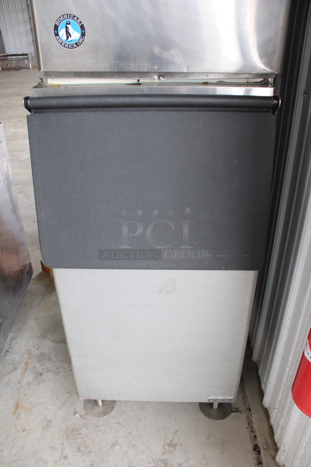 Hoshizaki Model KM-280MWH Stainless Steel Commercial Water Cooled Ice Machine Head on Ice Machine Bin. 115-120 Volts, 1 Phase. 23x33x78 - Image 4 of 5