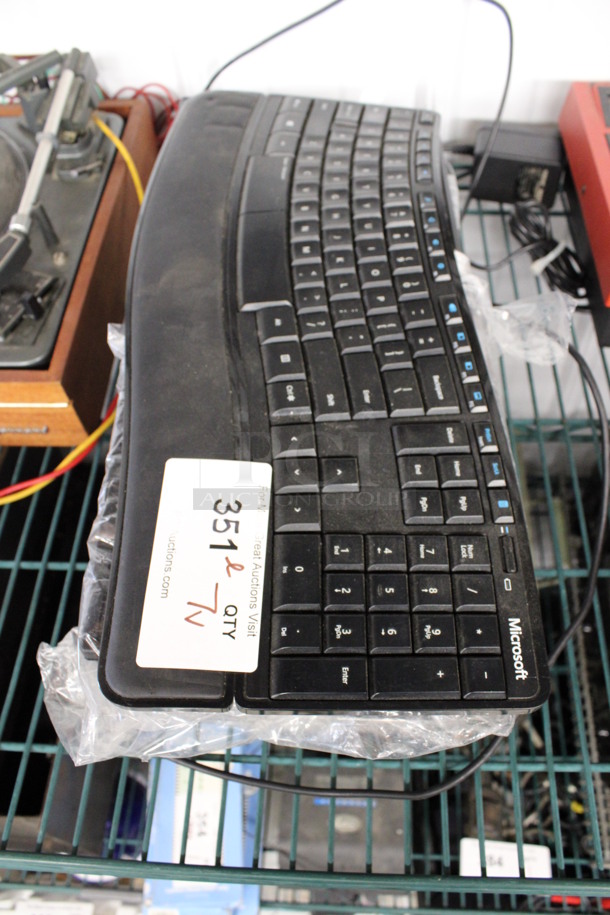 ALL ONE MONEY! Lot of 7 Various Keyboards! Includes 18x8x1 - Image 1 of 3