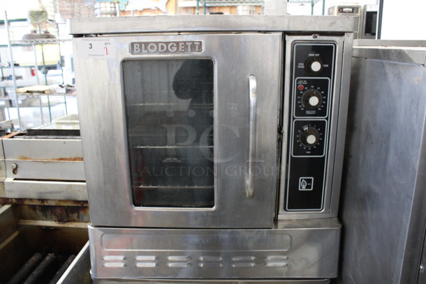 2 Blodgett Stainless Steel Commercial Propane Gas Powered Half Size Convection Ovens w/ View Through Door, Metal Oven Racks and Thermostatic Controls. 30x26x60. 2 Times Your Bid! - Image 2 of 7