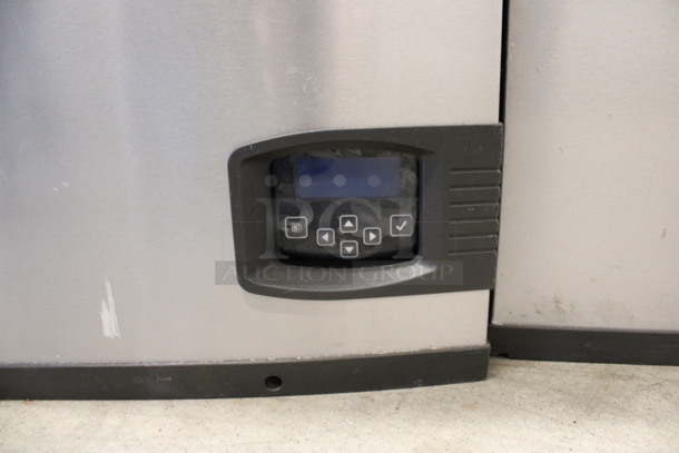 2011 Manitowoc Model IY0694N-261 Stainless Steel Commercial Ice Machine Head w/ Manitowoc Model JC0495 Remote Fan. 208-230 Volts, 1 Phase. 30x25x21.5 - Image 4 of 11