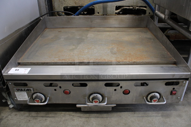 Vulcan Stainless Steel Commercial Countertop Natural Gas Powered Flat Top Griddle w/ Thermostatic Controls and Gas Hose. 36x32x15.5