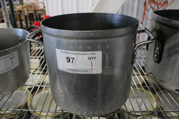 Metal Stock Pot. 13x10x9 - Image 1 of 3
