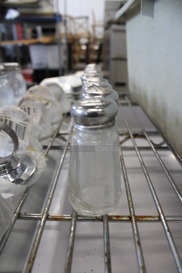 ALL ONE MONEY! Lot of 10 Salt and Pepper Shakers! 1.5x1.5x3 - Image 1 of 3