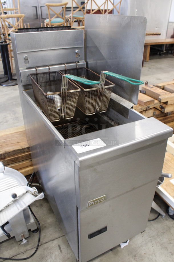 Pitco Frialator Model SG14-S Stainless Steel Commercial Natural Gas Powered Deep Fat Fryer w/ Side Splash Guard and 2 Metal Fry Baskets. 110,000 BTU. 15.5x34x48 - Image 2 of 6