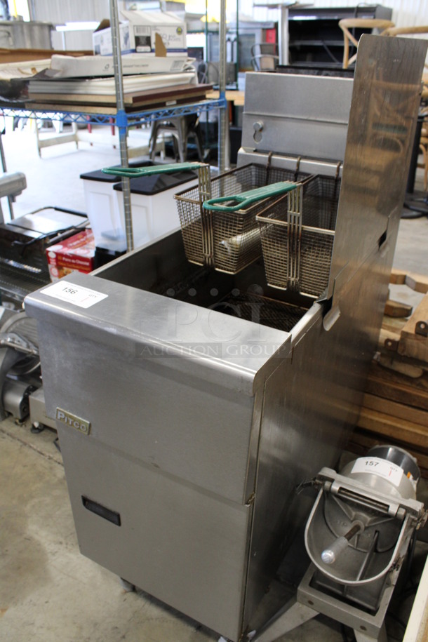 Pitco Frialator Model SG14-S Stainless Steel Commercial Natural Gas Powered Deep Fat Fryer w/ Side Splash Guard and 2 Metal Fry Baskets. 110,000 BTU. 15.5x34x48 - Image 3 of 6