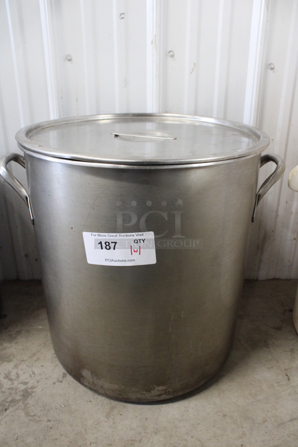 Stainless Steel Stock Pot w/ Lid. 20x17x18 - Image 1 of 3