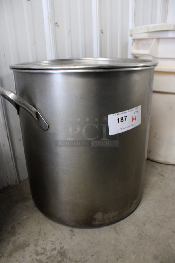 Stainless Steel Stock Pot w/ Lid. 20x17x18 - Image 2 of 3