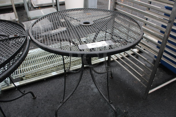 Black Mesh Metal Round Patio Table. 30x30x29