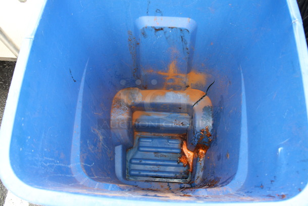 Blue Poly Trash Can w/ Hinge Lid. 24x27x39 - Image 4 of 6