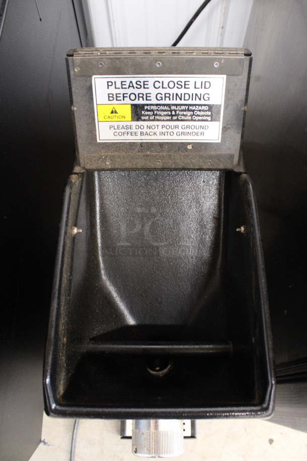 Bunn Model G3 BLACK Metal Commercial Countertop Coffee Bean Grinder. 120 Volts, 1 Phase. 7.5x17x27. Tested and Working! - Image 6 of 7