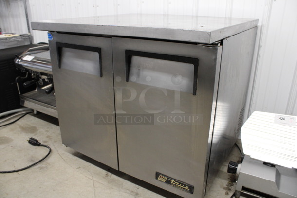 2010 True Model TUC-36-34 ENERGY STAR Stainless Steel Commercial 2 Door Undercounter Cooler on Commercial Casters. 115 Volts, 1 Phase. 36.5x34x33.5. Tested and Working! - Image 3 of 5