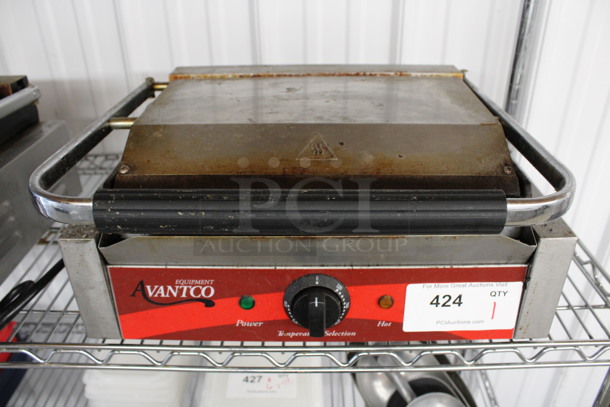Avantco Stainless Steel Commercial Countertop Panini Press. 115 Volts, 1 Phase. 17x15x8. Tested and Working! - Image 1 of 4