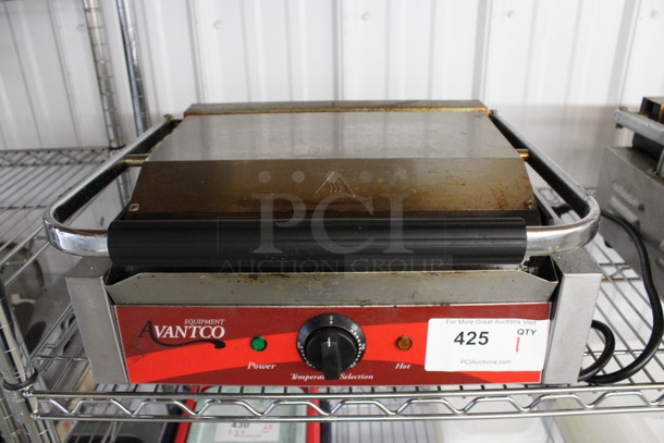 Avantco Stainless Steel Commercial Countertop Panini Press. 115 Volts, 1 Phase. 17x15x8. Tested and Working!