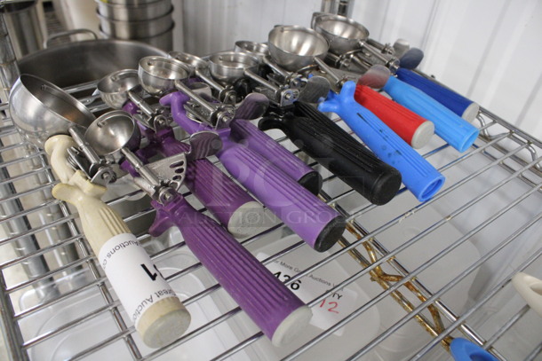 11 Various Metal Scoopers. Includes 9.5". 11 Times Your Bid! - Image 3 of 3