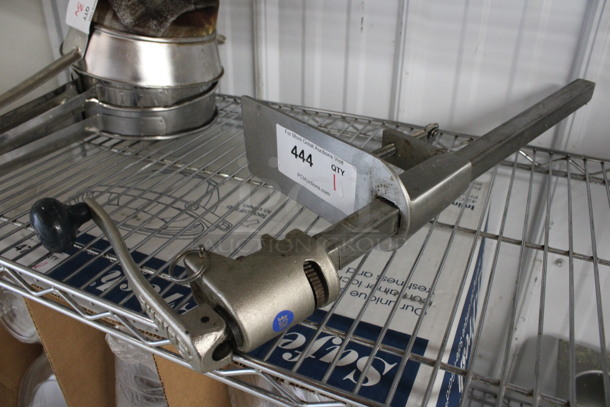 Metal Commercial Can Opener w/ Mount. 9x3.5x21