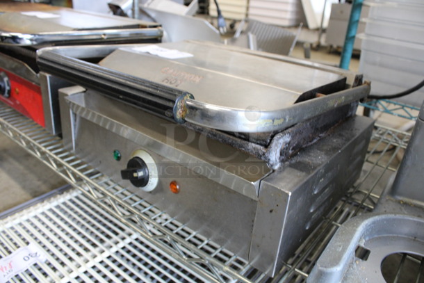 Stainless Steel Commercial Countertop Electric Panini Press. 115 Volts, 1 Phase. 17x15x7. Tested and Working! - Image 4 of 5