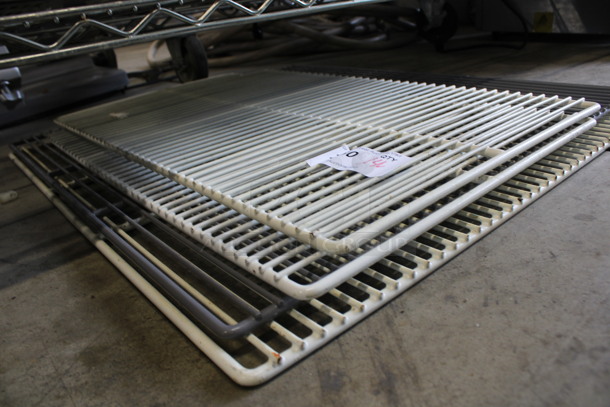 ALL ONE MONEY! Lot of 4 Poly Coated Racks! Includes 25x27.5x0.5 - Image 2 of 2