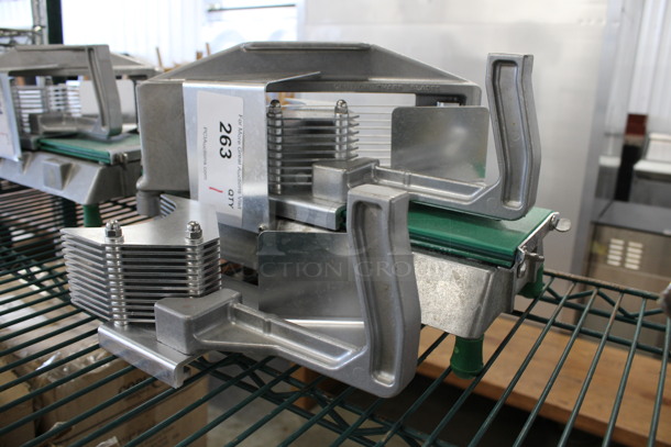 Garde Metal Commercial Countertop Tomato Slicer w/ Extra Pusher. 15x7x8 - Image 2 of 3