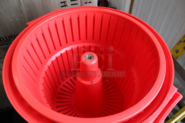 Chef Master Red Poly Lettuce Spinner Salad Spinner. 19x17x24 - Image 4 of 4