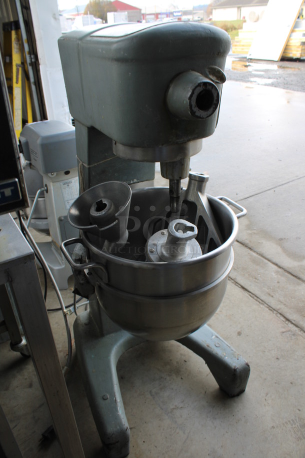 Hobart Model D-300 Metal Commercial Floor Style 30 Quart Planetary Mixer w/ Stainless Steel Mixing Bowl, Dough Hook, Whisk and Paddle Attachments. 115 Volts, 1 Phase. 21x23x45. Tested and Working! - Image 5 of 6