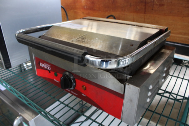 Avantco Stainless Steel Commercial Countertop Panini Press. 120 Volts, 1 Phase. 17x15x7.5. Tested and Working! - Image 2 of 5