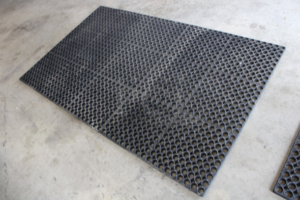 Black Anti Fatigue Floor Mat. 37x62 - Image 2 of 3