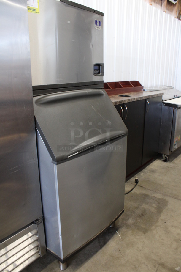 Manitowoc Model ID0602A-261 Stainless Steel Commercial Air Cooled Ice Machine Head on Manitowoc Model B570 Commercial Ice Bin. 208-230 Volts, 1 Phase. 30x33x72 - Image 2 of 6