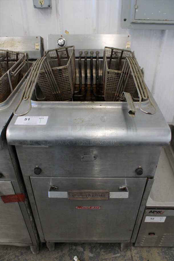 General Electric Model CK40 Stainless Steel Commercial Floor Style Electric Powered Deep Fat Fryer w/ 2 Metal Fry Baskets. 480 Volts, 1/3 Phase. 20x28x41