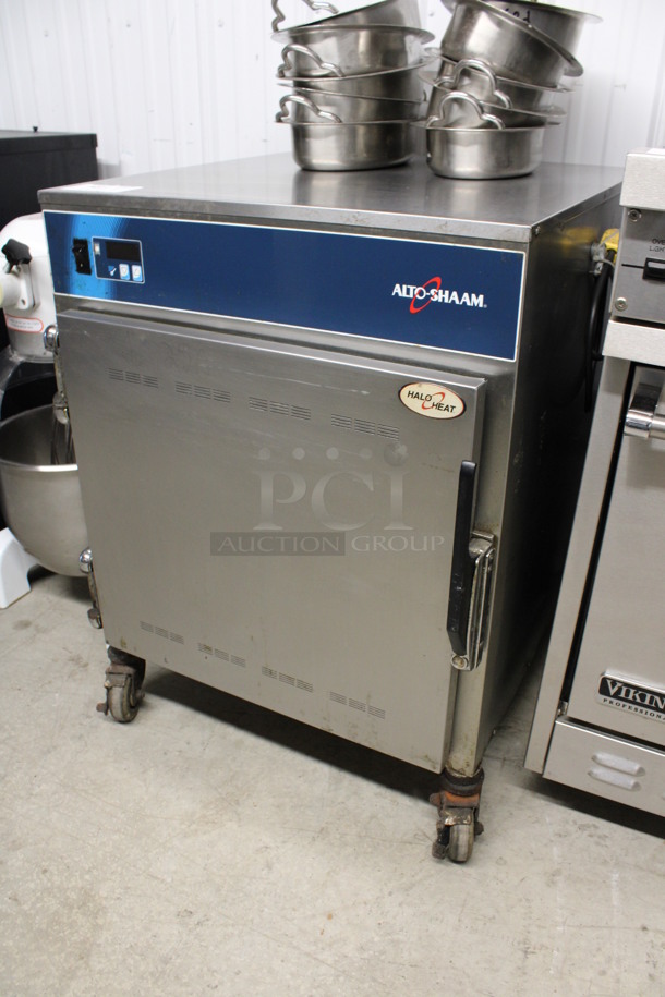 Alto Shaam Halo Heat Stainless Steel Commercial Pass Through Heated Holding Cabinet on Commercial Casters. 115 Volts, 1 Phase. 25.5x30x34. Tested and Working! - Image 2 of 6
