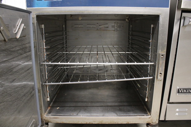 Alto Shaam Halo Heat Stainless Steel Commercial Pass Through Heated Holding Cabinet on Commercial Casters. 115 Volts, 1 Phase. 25.5x30x34. Tested and Working! - Image 4 of 6