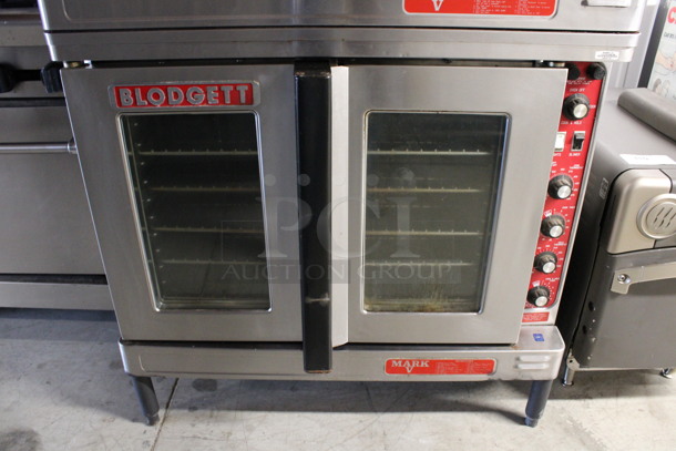 2 Blodgett Mark V Stainless Steel Commercial Electric Powered Full Size Convection Ovens w/ View Through Doors, Metal Oven Racks and Thermostatic Controls. 208-220 Volts. 38x37x65. 2 Times Your Bid! - Image 6 of 9