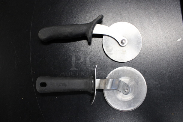 2 Sharpened Stainless Steel Pizza Cutters. 9.5x1x4. 2 Times Your Bid! - Image 1 of 4