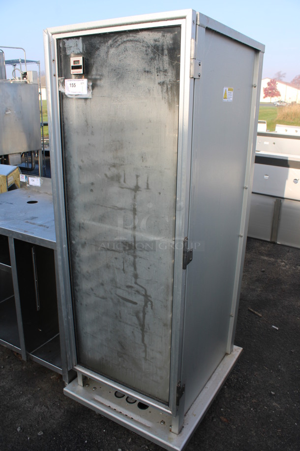 Metal Commercial Enclosed Pan Transport Rack on Commercial Casters. 25.5x31.5x69 - Image 2 of 5