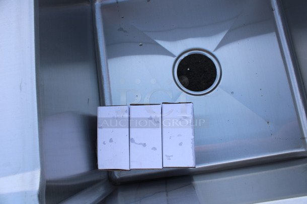 BRAND NEW SCRATCH AND DENT! Mix Rite Model MRSA-3-D Stainless Steel Commercial 3 Bay Sink w/ Dual Drainboards. Comes w/ Legs and Drains. 90x24x45. Bays 18x18x11. Drainboards 16x20x2 - Image 5 of 6