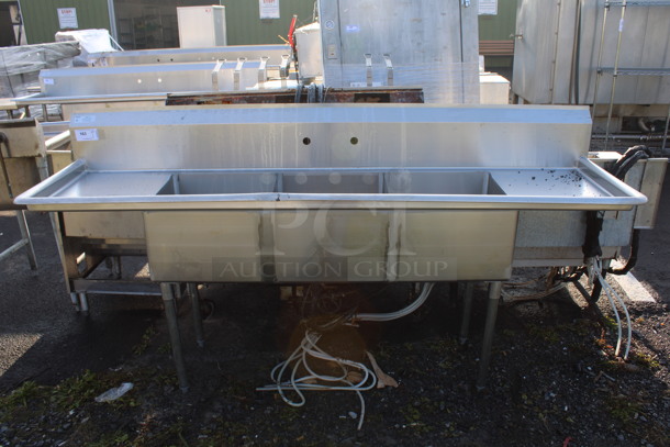 BRAND NEW SCRATCH AND DENT! Mix Rite Model MRSA-3-D Stainless Steel Commercial 3 Bay Sink w/ Dual Drainboards. Comes w/ Legs and Drains. 90x24x45. Bays 18x18x11. Drainboards 16x20x2