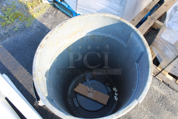 Rubbermaid Brute Gray Poly Trash Can. 26x22x27 - Image 3 of 4