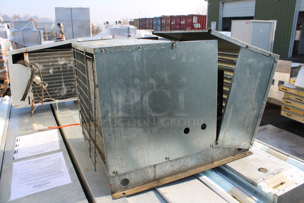 6'x6'x7' Walk In Freezer Box w/ Floor, Cancoil Model ALP06301CER Condenser and Compressor. Picture of the Unit Before Removal Is Included In the Listing. 115 Volts, 1 Phase. 6'x6'x7' - Image 8 of 12