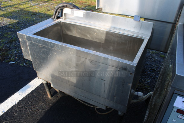 Stainless Steel Commercial Ice Bin w/ Cold Plate and Back Splash. 39x21x34 - Image 2 of 4