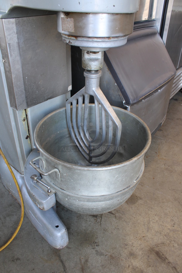 Hobart Model M-802 Metal Commercial Floor Style 80 Quart Planetary Mixer w/ Stainless Steel Mixing Bowl and Paddle Attachment. 200 Volts, 3 Phase. 28x45x65 - Image 5 of 10