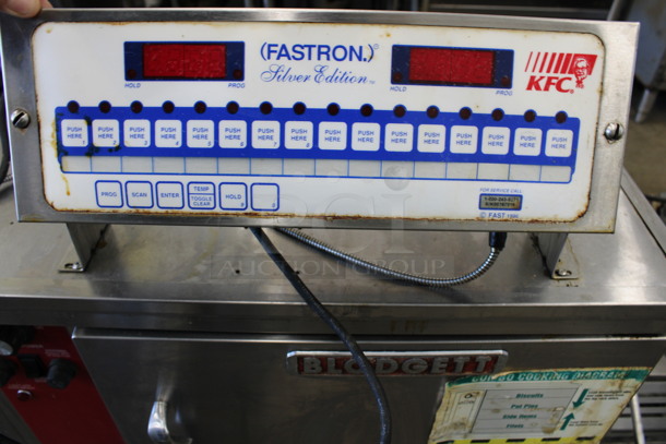 Blodgett Stainless Steel Commercial Electric Powered Half Size Convection Oven w/ Solid Door, Metal Oven Racks and Fastimer Timer. 208-230 Volts. 30.5x25.5x32 - Image 5 of 8
