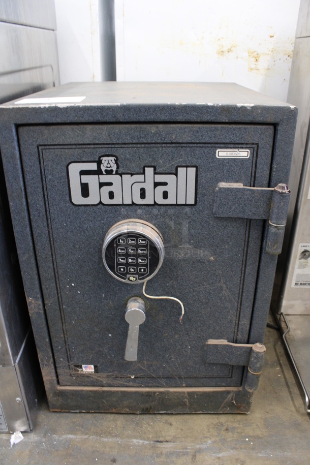 Gardall Gray Metal Single Compartment Safe. Does Not Come w/ Combination. 17.5x20.5x26