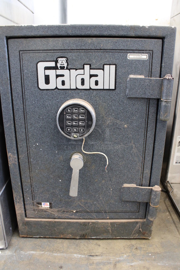 Gardall Gray Metal Single Compartment Safe. Does Not Come w/ Combination. 17.5x20.5x26 - Image 2 of 4