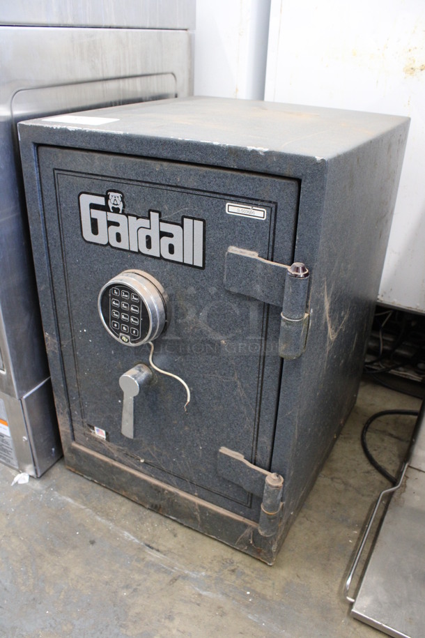 Gardall Gray Metal Single Compartment Safe. Does Not Come w/ Combination. 17.5x20.5x26 - Image 4 of 4