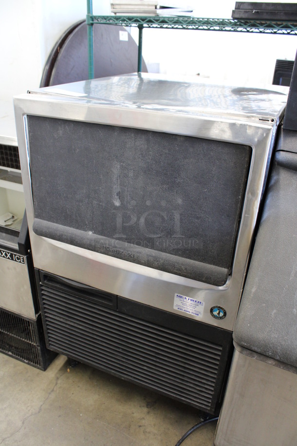 Hoshizaki Model KM-151BAH Stainless Steel Commercial Self Contained Ice Machine. 115 Volts, 1 Phase. 24x28x39.5 - Image 2 of 7