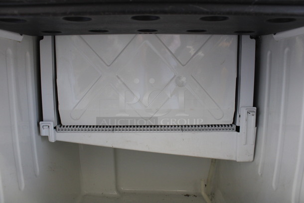 Hoshizaki Model KM-151BAH Stainless Steel Commercial Self Contained Ice Machine. 115 Volts, 1 Phase. 24x28x39.5 - Image 6 of 7