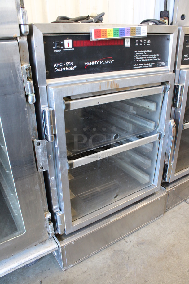 Henny Penny Model AHC-993 Stainless Steel Commercial Heated Holding SmartHold Cabinet. 120 Volts, 1 Phase. 24x30x38. Cannot Test Due To Plug Style - Image 2 of 7
