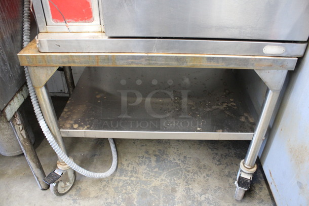 Blodgett Stainless Steel Commercial Electric Powered Half Size Convection Oven w/ Solid Door and Metal Oven Racks on Commercial Casters. 208-220 Volts, 1 Phase. 30x26x50.5 - Image 7 of 7