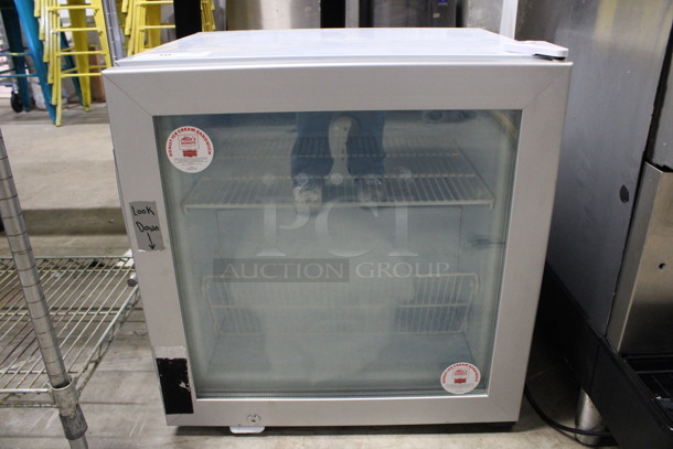 Model 360CFM2 Metal Commercial Mini Freezer Merchandiser. 110-120 Volts, 1 Phase. 23.5x20x25. Tested and Working!