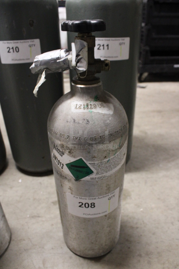 Metal Carbon Dioxide Tank. 5x5x18